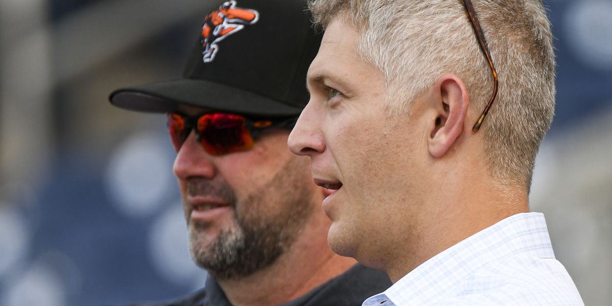 Friday Bird Droppings: Wondering when heads will start to roll