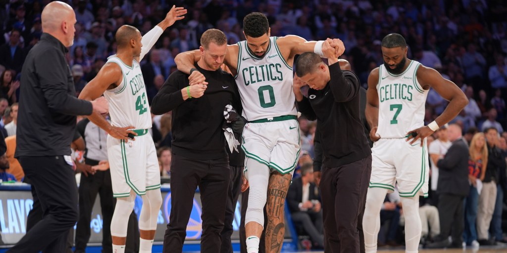 Opinion | A cloud of megastar injuries hangs over the NBA playoffs