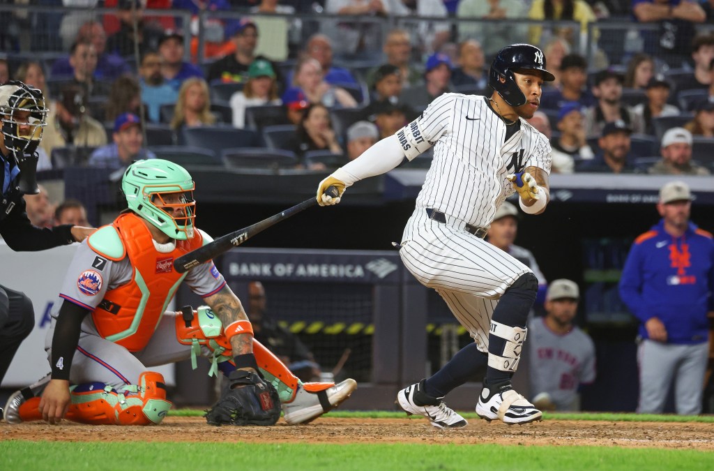 Jorbit Vivas #90 of the New York Yankees in action during the 8th inning against the New York Mets at Yankee Stadium on May 18, 2025.