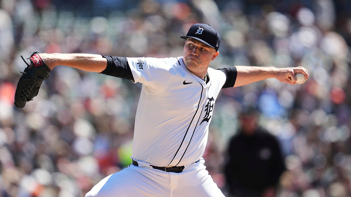 Tarik Skubal throwing a pitch