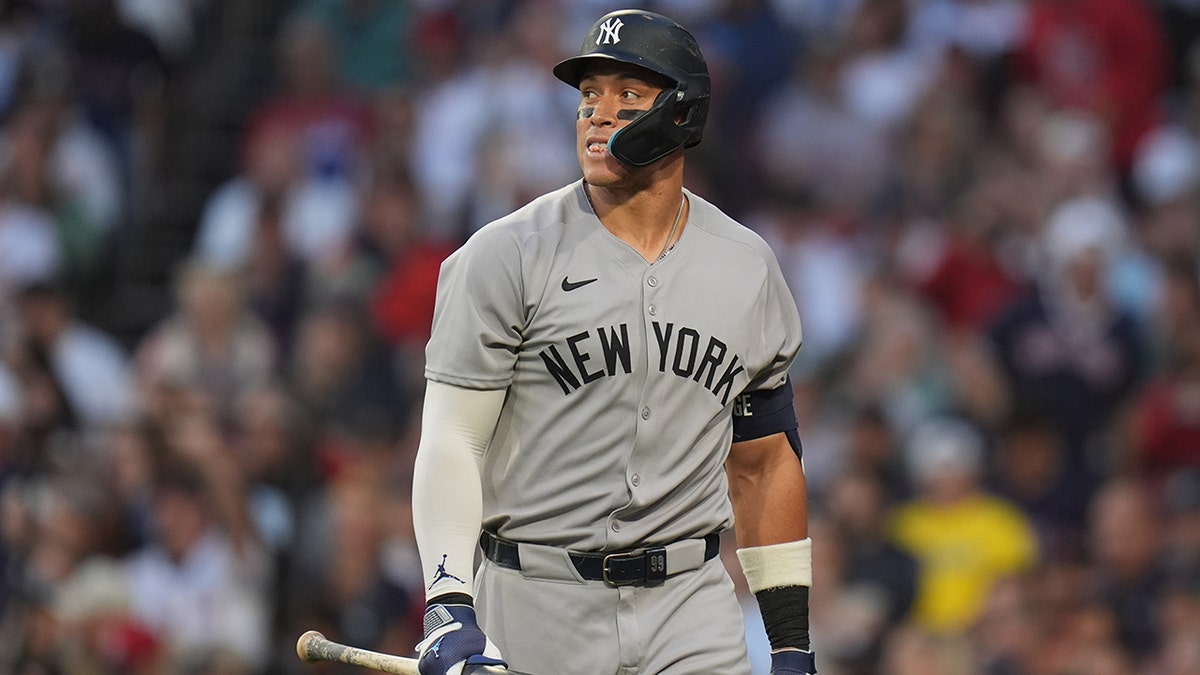 Aaron Judge looks on field