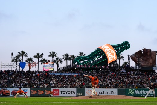 Braves Giants Baseball San Francisco Giants' Hayden Birdsong (60) pitches to an Atlanta Braves batter during the fourth inning of a baseball game Friday, June 6, 2025, in San Francisco. (AP Photo/Godofredo A. Vásquez)