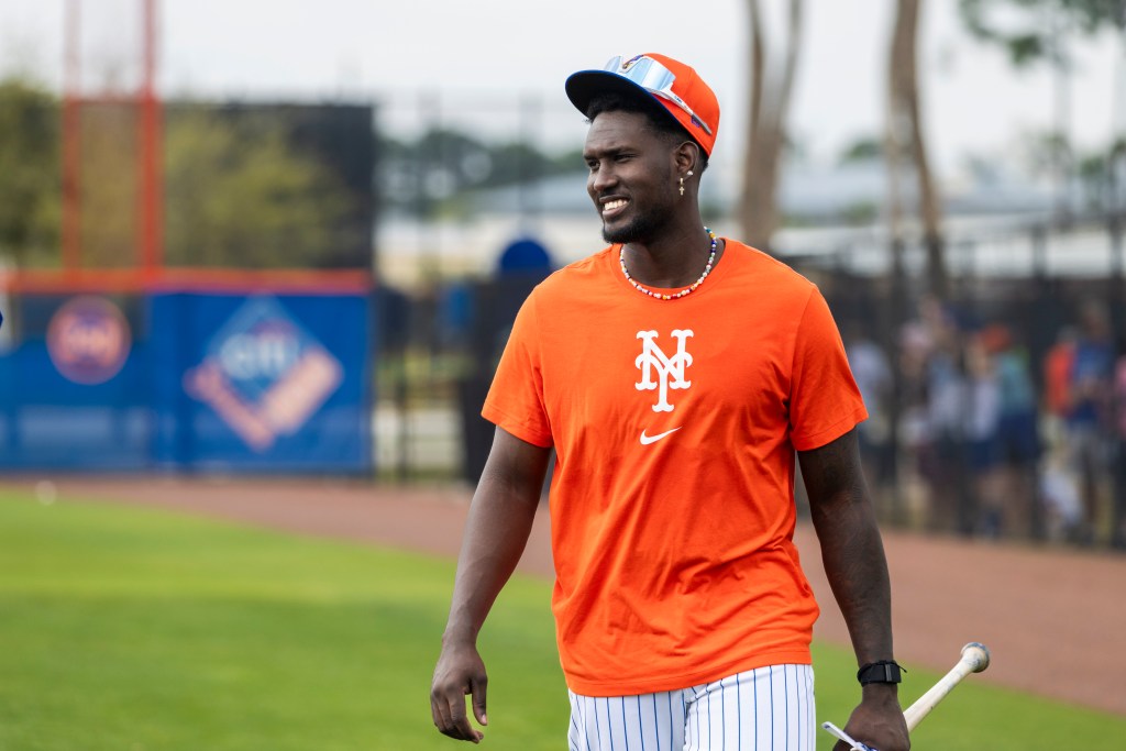 Ronny Mauricio during spring training.